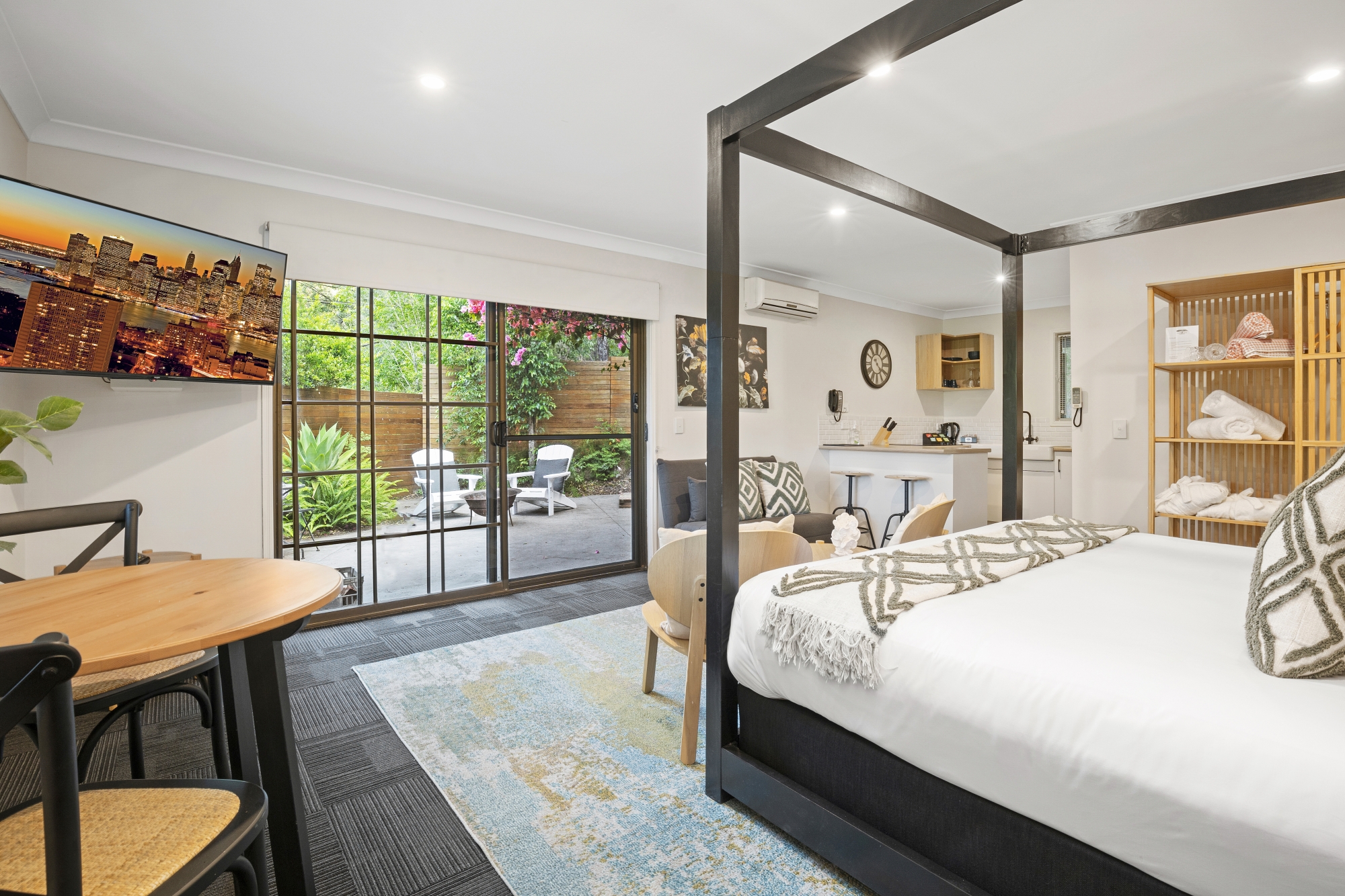 Stylish Conference Accommodation — Tamborine Mountain